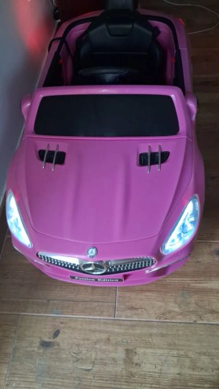 Carrito eléctrico para niña color rosado Mercedes