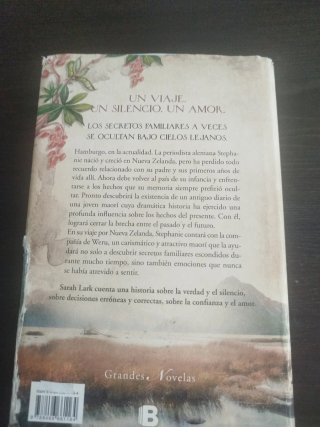 El secreto de la casa del río / The Secret of t...