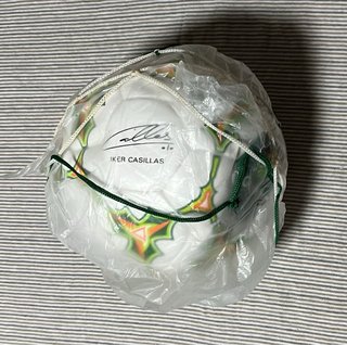 Balón Iker Casillas Groupama Nuevo