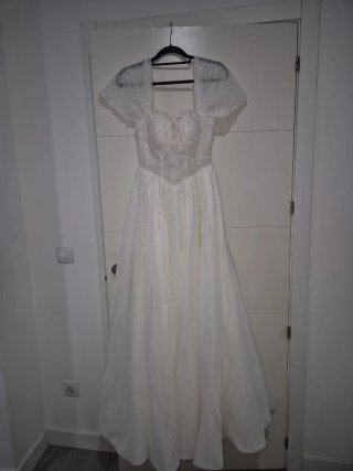 Vestido de Novia Blanco con Perlas