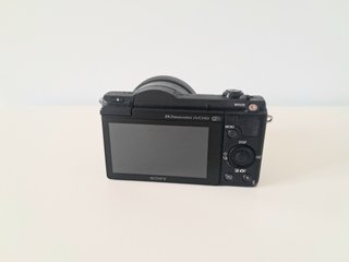 1.959 DISPAROS Sony Alpha 5100 con objetivo kit