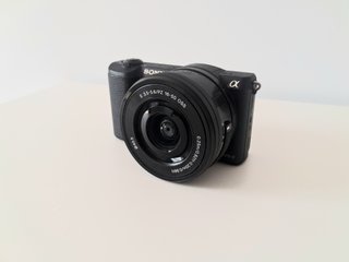 1.959 DISPAROS Sony Alpha 5100 con objetivo kit