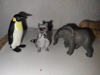 LOTE 13 ANIMALES PVC SCHLEICH + 2 FOQUITAS REGALO