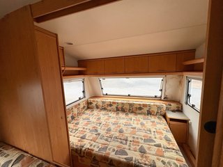 Knaus Südwind 550 TKM · 3 ambientes · 6 plazas