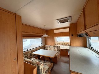 Knaus Südwind 550 TKM · 3 ambientes · 6 plazas