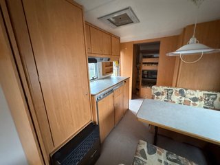 Knaus Südwind 550 TKM · 3 ambientes · 6 plazas