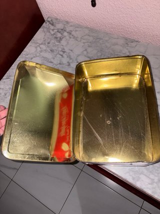 Caja metálica San Lorenzo flores