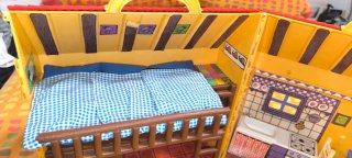 Casa de muñecas transportable de Las 3 Mellizas