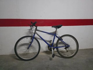 Bicicleta infantil azul