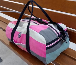 Bolsa de viaje o gimnasio Roxy  mediana  Muy buena
