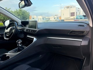 Peugeot 5008 2017