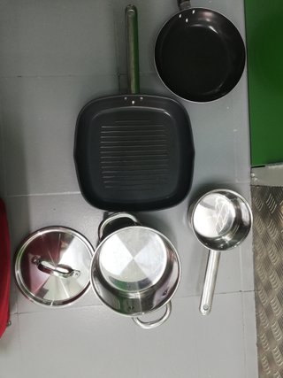 Juego platos, cubiertos, tazas, sartenes IKEA