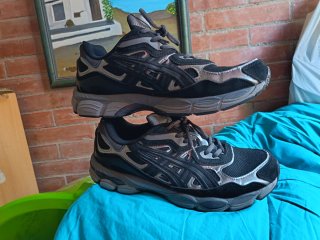 OFERTA! LIQUIDACIÓN! Zapatillas Asics Gel-NYC