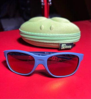 Gafas de sol niño Moxer azules sin estrenar