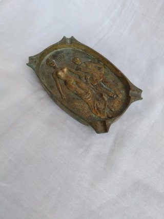 Cenicero Bronce Erótico Pareja