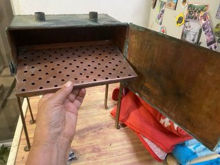 Antiguo esterilizador de cobre rudimentario