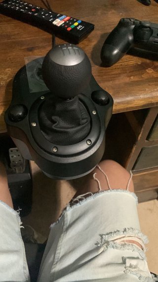 Volante Logitech G29 con Pedales+palanca de cambio