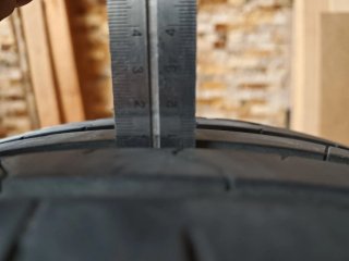 Pareja Neumáticos Hankook 215/55 R17 (DOT 5122)