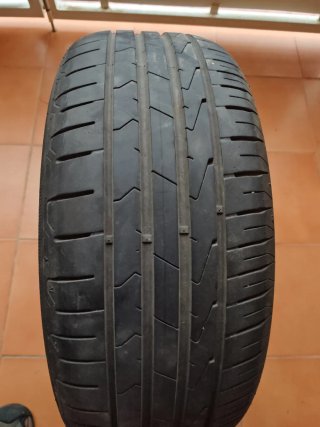Pareja Neumáticos Hankook 215/55 R17 (DOT 5122)