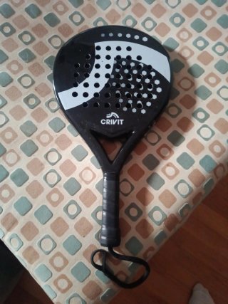 Pala de pádel CRIVIT negra