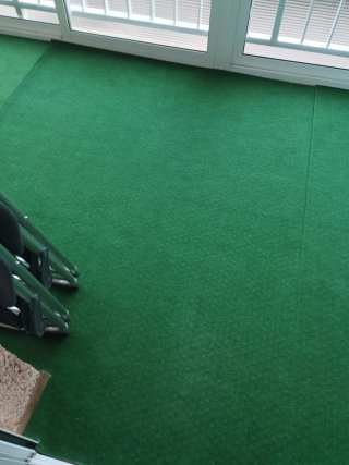 Alfombra césped artificial verde