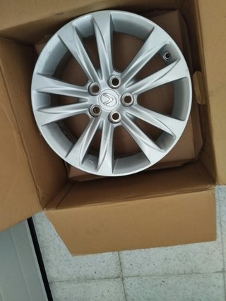 Llantas Lexus CT200 16 (Set 4 llantas originales)
