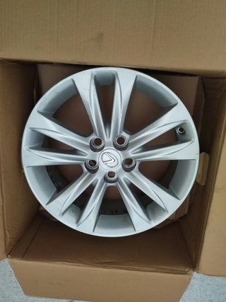 Llantas Lexus CT200 16 (Set 4 llantas originales)