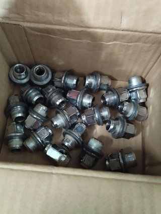 Llantas Lexus CT200 16 (Set 4 llantas originales)