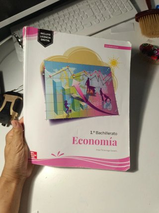 Economía 1.o Bachillerato