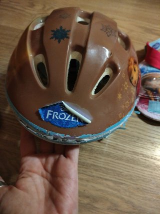 Casco, coderas y rodilleras Frozen