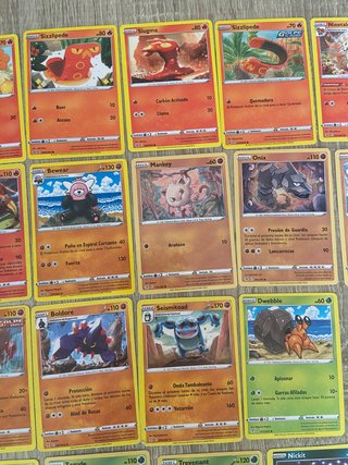 40 Cartas Pokémon Originales Español