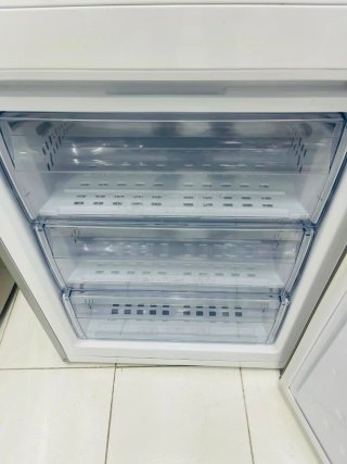 Nevera marca Beko con garntia transparente