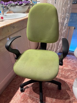 Silla de escritorio ergonómica verde