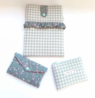 Funda libro tela cuadros y flores