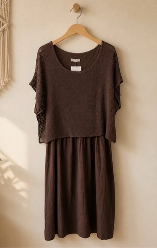 Vestido largo marrón tejido calado