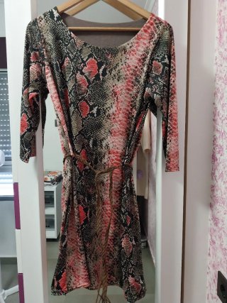 Vestido estampado serpiente marrón y coral