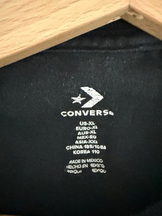 Camiseta Converse Negra Logo Pequeño