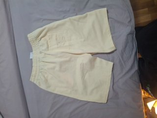 Pantalón corto Burberry Beige.