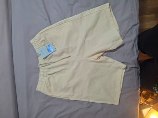 Pantalón corto Burberry Beige.