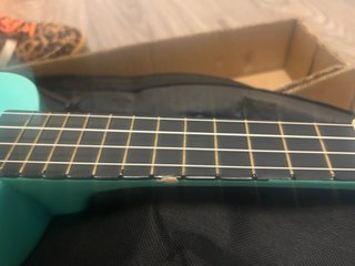 Ukelele Ma Kai Turquesa con Funda