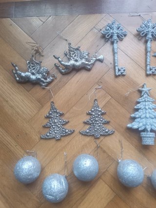 Lote 16 adornos navideños plata purpurina
