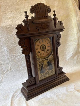 Reloj de sobremesa madera péndulo antiguo