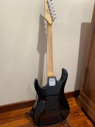 Pack Guitarra Eléctrica Ibanez GRG170DX + Ampli