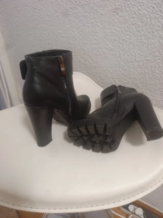 Botines negros con plataforma
