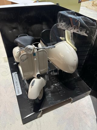 Vespa 150 VL T1 (1955) con sidecar 1:6