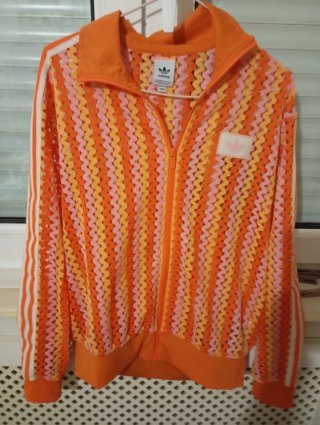 Chaqueta Adidas Crochet Naranja y Rosa