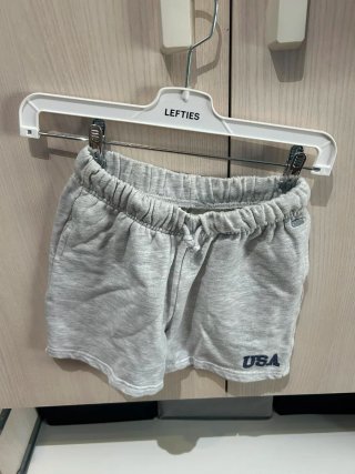 Pantalón corto gris Lefties