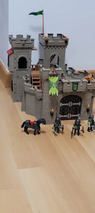 Playmobil Castillo Lobo con Torre de Extensión