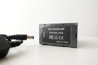 Adaptador Corriente Batería Ficticia CGA-D54s