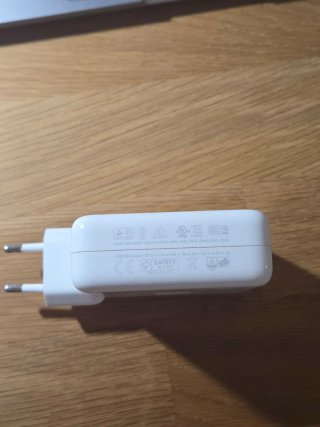 Cargador Apple 61W USB-C + Cable 2m